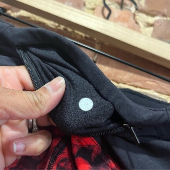 Lululemon Train Times Fast Pace Pant Special Edition 25 Carmine true Red Black - Picture 5 of 6